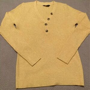 Women’s Denver Hayes Wheat V-Neck Button Sweater